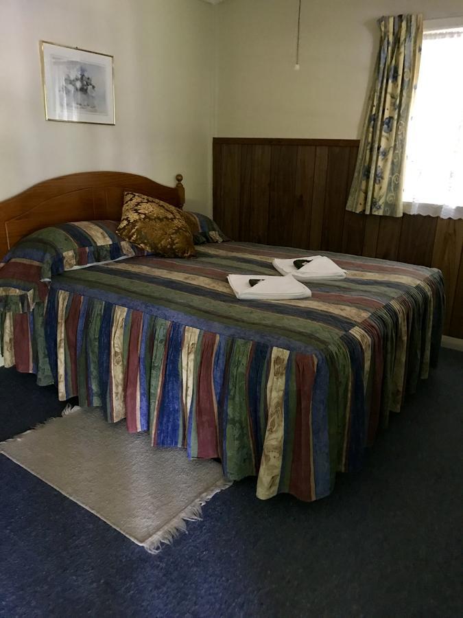 Golden Springs Motel, Holiday Park Rotorua Exterior photo